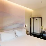 Uefio - Boutique 3*